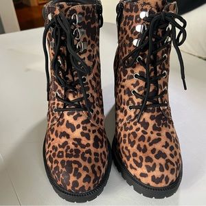 Lace Up Heeled Leopard Hiker Boots